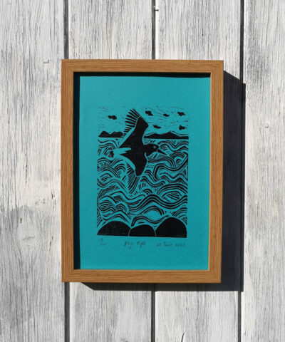 Alternative view of Fly high. Turquoise