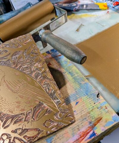 Hope and Renewal. Robin linocut, gold ink - Image 2